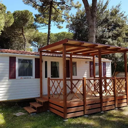 Victoria Mobilehome In Mare E Pineta 4* Lido di Spina