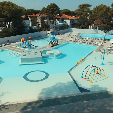 Kamp alanı Victoria Mobilehome In Mare E Pineta Lido di Spina