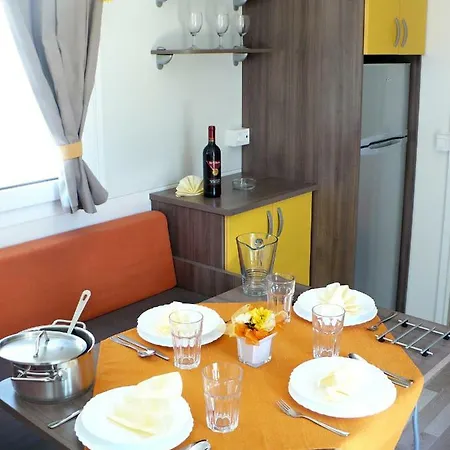 Victoria Mobilehome In Mare E Pineta Campsite Lido di Spina