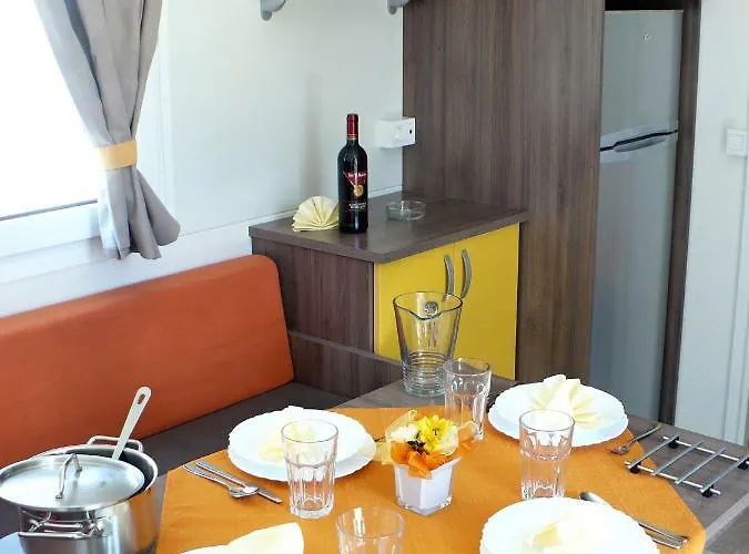 Victoria Mobilehome In Mare E Pineta Campsite Lido di Spina
